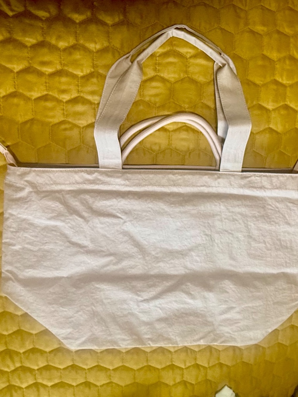 🦉 NWOP VICTORIAS SECRET BAG VSX - Picture 2 of 3